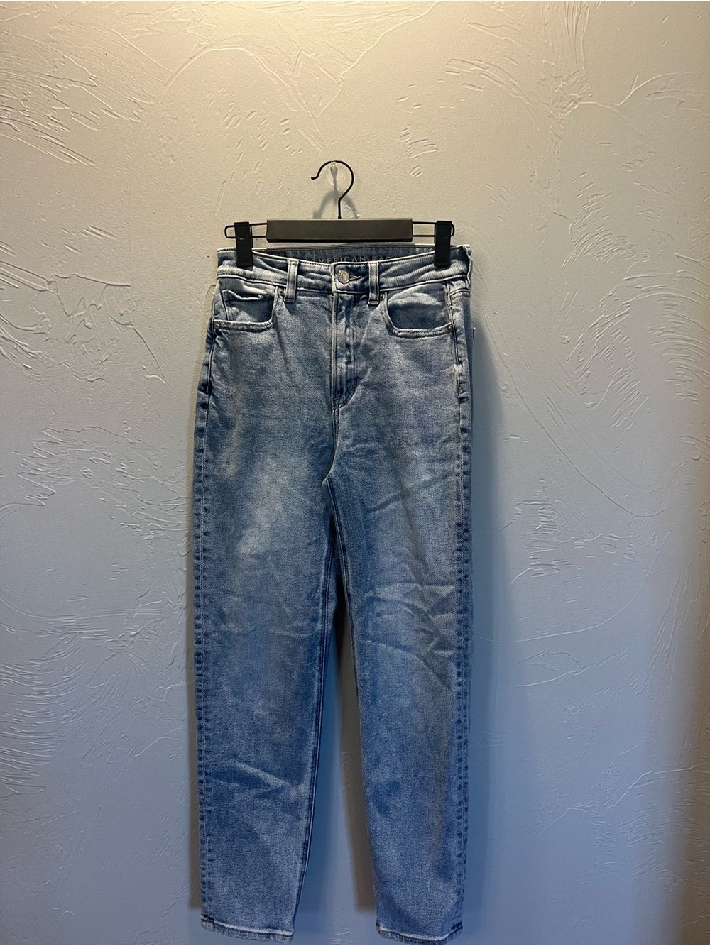 American Eagle Outfitters Mom Straight Jeans
